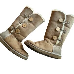 UGG Bailey Button Triplet Tall Boot Size 9 Sand